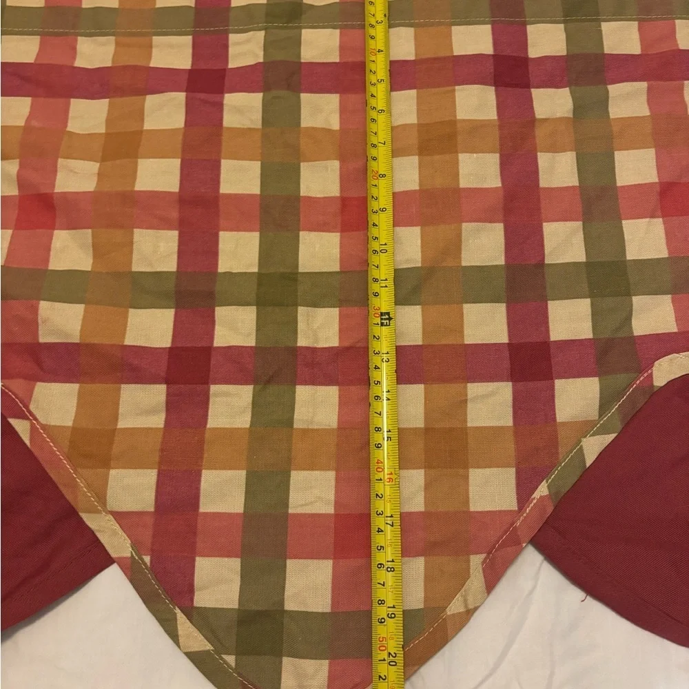 Better Homes And Gardens Plaid Valance in Red, Green, and Yellow 60X 20”
